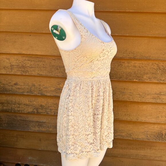 Wet Seal Nude Lace Mini Dress XS With Back Zipper Closure - Picture 6 of 8
